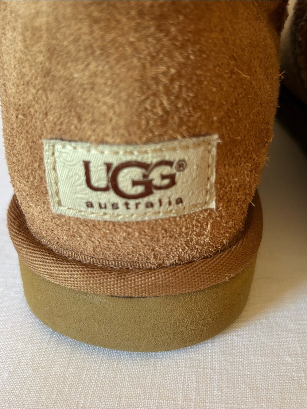 UGG Australia Short Suede Boot - Chestnut Brown Size US 8 - Picture 4 of 8